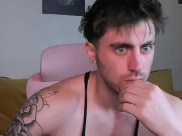 EmmilyCoopers18 – webcam model profile photo Image 12