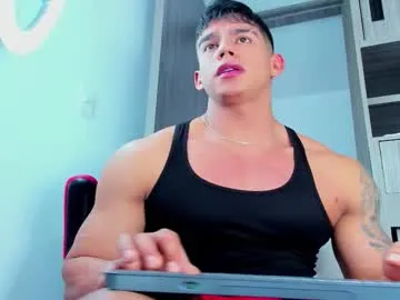 Maxinekinky – webcam model profile photo Image 6