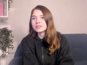 Thasha8 – webcam model profile photo Image 3