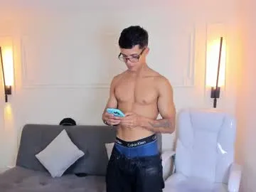 SofieeNoir – webcam model profile photo Image 16