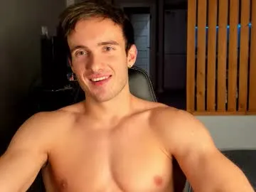 LillyPark – webcam model profile photo Image 2