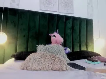 KataKovalenko – webcam model profile photo Image 12