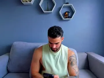 Donovan_Desmond – webcam model profile photo Image 4