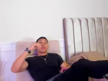 ButterfliesLove – webcam model profile photo Image 11