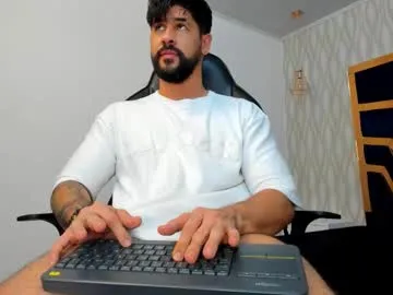 mr_freed – webcam model profile photo Image 10