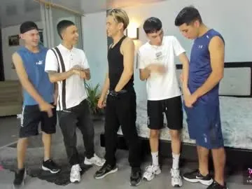 otouhu76 – webcam model profile photo Image 7