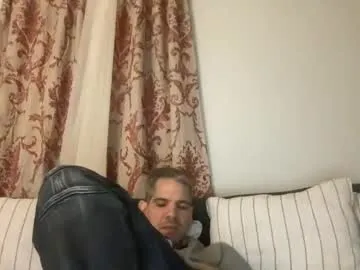 MartinaGucci – webcam model profile photo Image 4