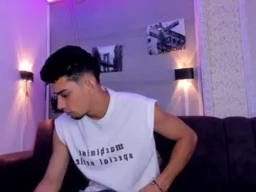 MeganThorne – webcam model profile photo Image 4