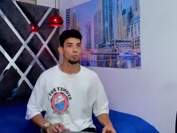 MeganThorne – webcam model profile photo Image 7