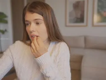 ChloeXSecret – webcam model profile photo Image 19