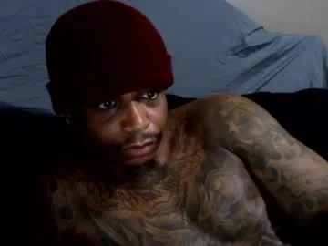 zincky – webcam model profile photo Image 16