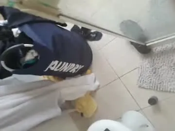 otouhu76 – webcam model profile photo Image 12