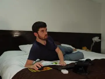 Amida_Chris – webcam model profile photo Image 10