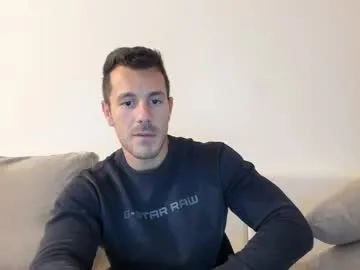 DominantAlex18 – webcam model profile photo Image 4