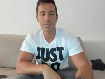 DominantAlex18 – webcam model profile photo Image 8