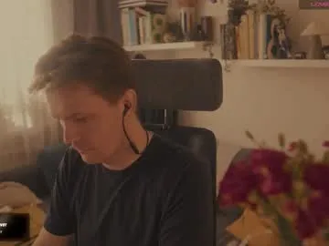 LyahLenox – webcam model profile photo Image 3