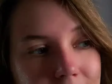 IamCrystal2 – webcam model profile photo Image 5