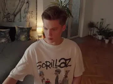 AmmelieBaste – webcam model profile photo Image 2