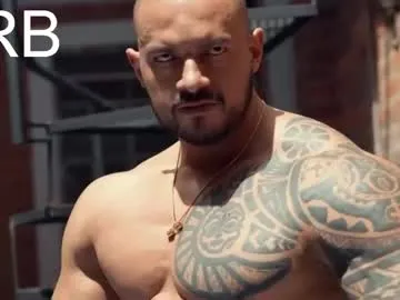 max04 – webcam model profile photo Image 14