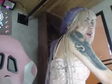 AmyBelmontt – webcam model profile photo Image 14