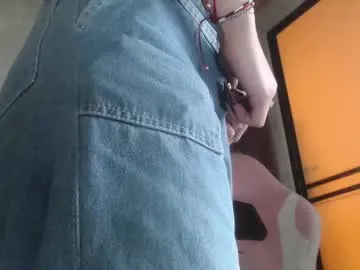 AmyBelmontt – webcam model profile photo Image 7