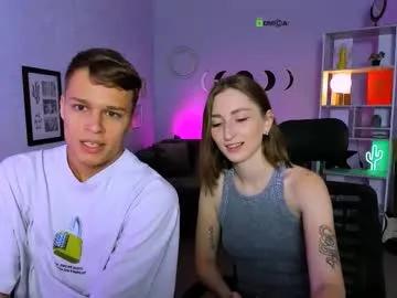 Emmy_Foxx – webcam model profile photo Image 10