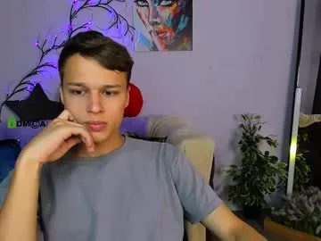 Emmy_Foxx – webcam model profile photo Image 2