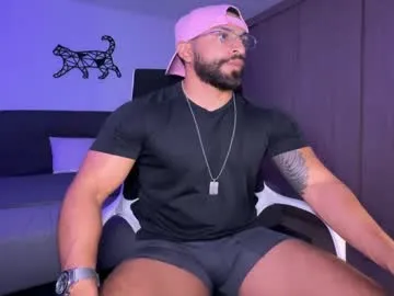 enjohnny – webcam model profile photo Image 11