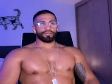 enjohnny – webcam model profile photo Image 4