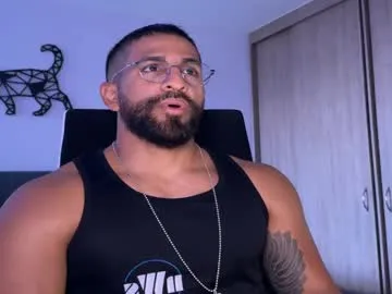 enjohnny – webcam model profile photo Image 5