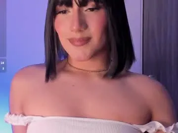 YaraDavis – webcam model profile photo Image 14