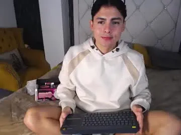 justingtime21 – webcam model profile photo Image 3