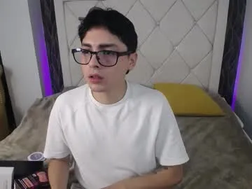 justingtime21 – webcam model profile photo Image 6