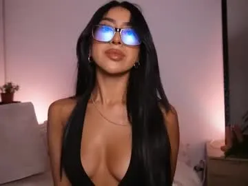 SkyLumen – webcam model profile photo Image 8