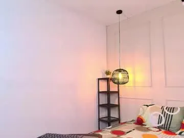 LunaKrismas – webcam model profile photo Image 12