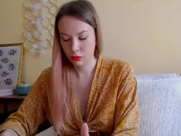 ToryStClair – webcam model profile photo Image 3