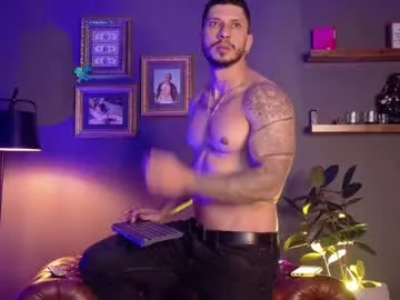 crystalclearstud – webcam model profile photo Image 14