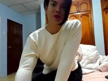 Lololevy – webcam model profile photo Image 15