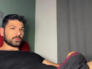 EvaAmanti – webcam model profile photo Image 2