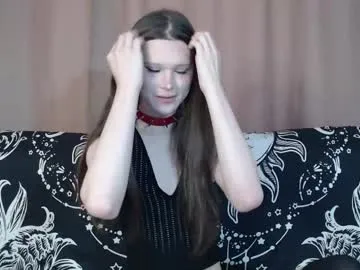 LiliSnow – webcam model profile photo Image 17