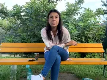 CassieGil – webcam model profile photo Image 9