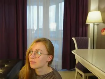 CassieGil – webcam model profile photo Image 7