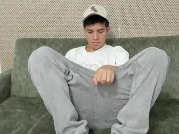 Alikams – webcam model profile photo Image 19