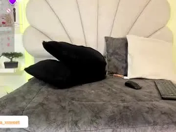 LisWalton – webcam model profile photo Image 11