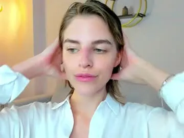 CassieGil – webcam model profile photo Image 14