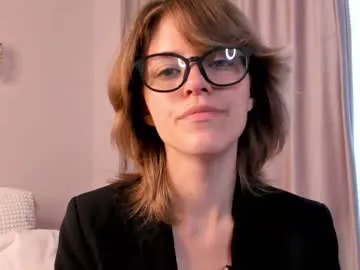 CassieGil – webcam model profile photo Image 2