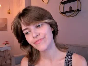 CassieGil – webcam model profile photo Image 7