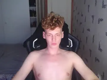 JulyWood – webcam model profile photo Image 15