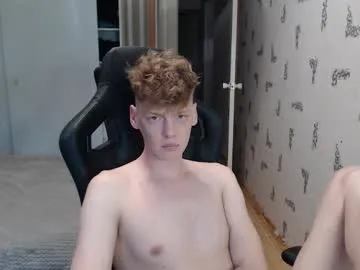 JulyWood – webcam model profile photo Image 16