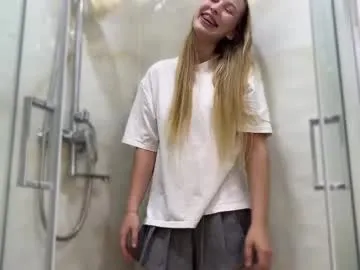 CassieGil – webcam model profile photo Image 12